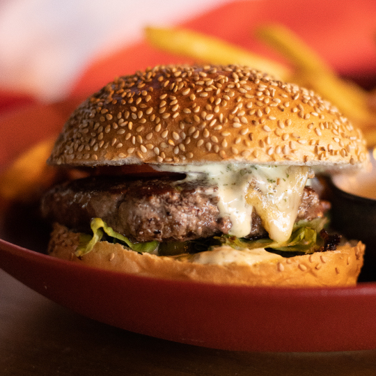 Photo du burger boeuf et Tome fondue spécial coupe du monde